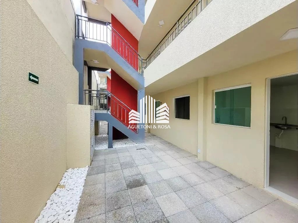 Apartamento à venda com 2 quartos, 40m² - Foto 17