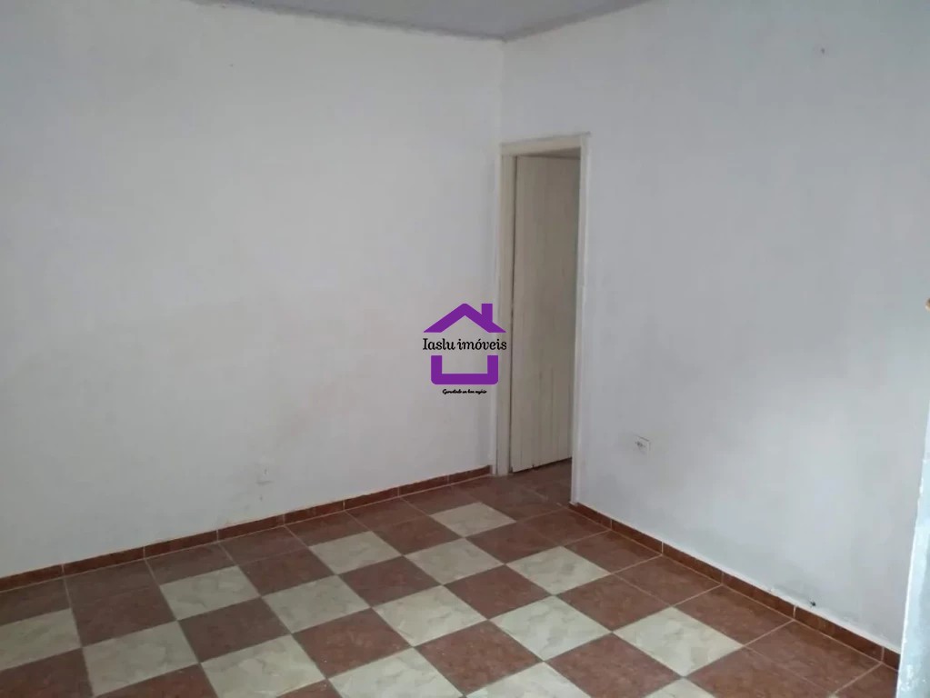 Casa à venda com 1 quarto, 230m² - Foto 4