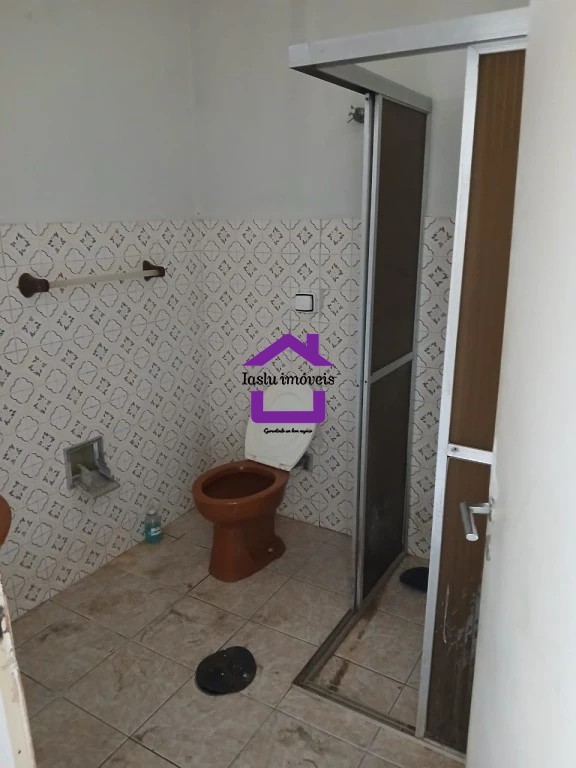 Casa para alugar com 2 quartos, 100m² - Foto 5