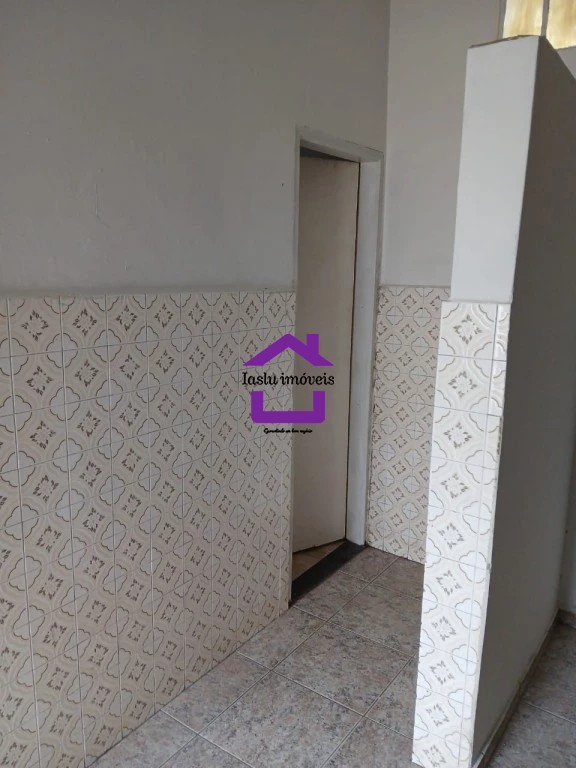 Casa para alugar com 2 quartos, 100m² - Foto 7