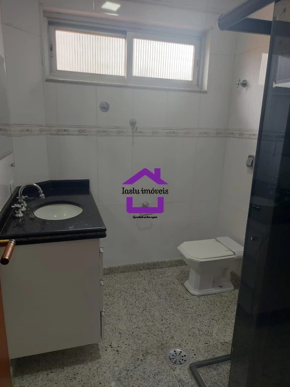 Sobrado para alugar com 3 quartos, 300m² - Foto 17