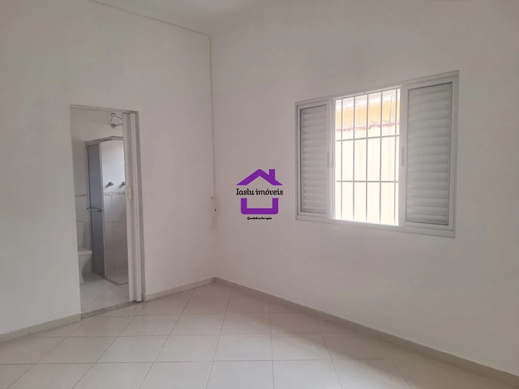 Casa para alugar com 3 quartos, 300m² - Foto 12