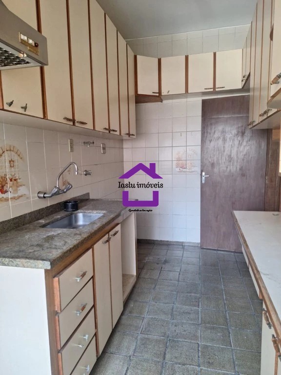 Apartamento à venda com 2 quartos, 75m² - Foto 22