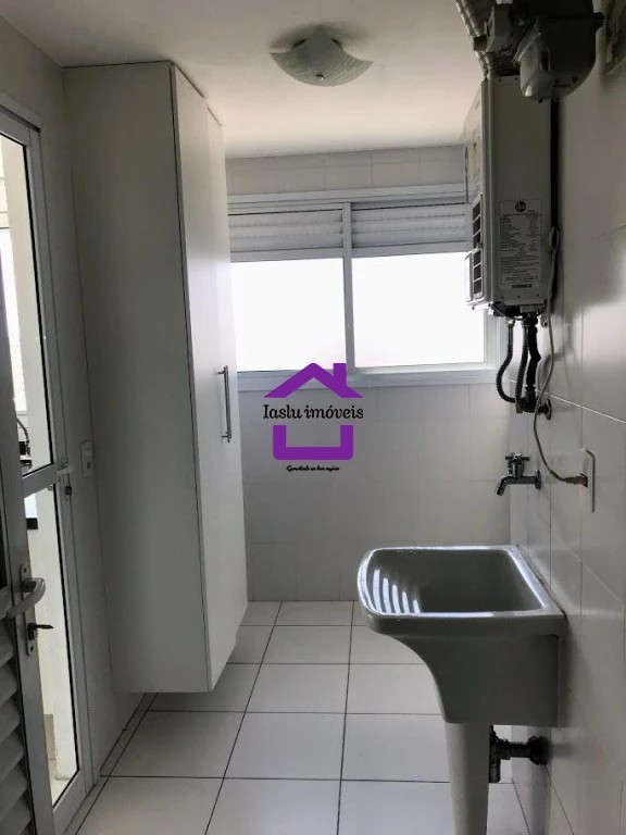 Apartamento para alugar com 2 quartos, 77m² - Foto 18