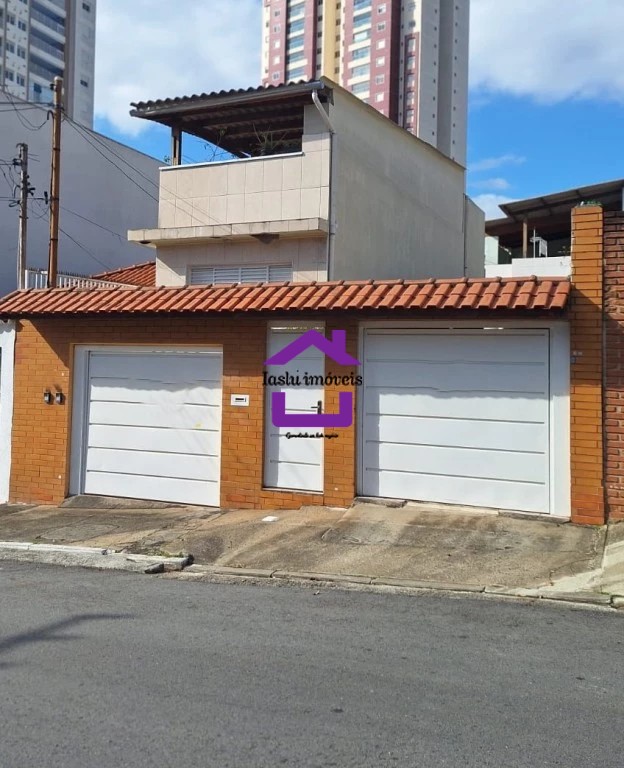 Casa, 4 quartos, 240 m² - Foto 1