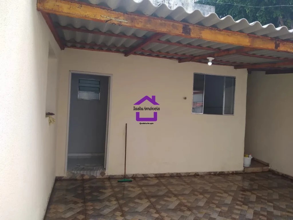 Casa para alugar com 2 quartos, 65m² - Foto 1