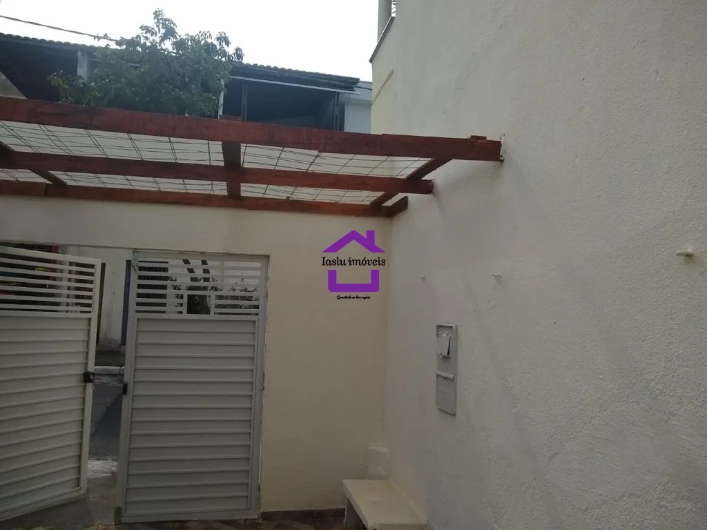 Casa para alugar com 2 quartos, 65m² - Foto 3