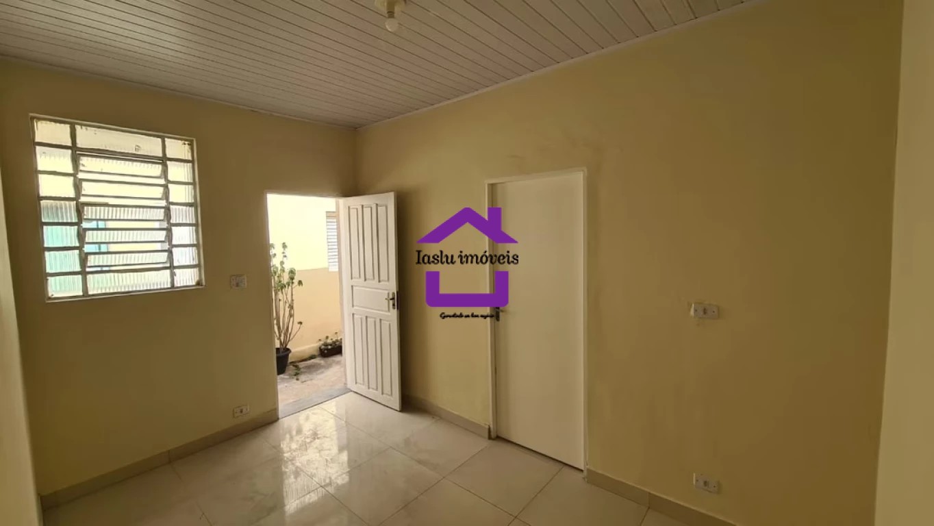 Casa para alugar com 2 quartos, 50m² - Foto 3