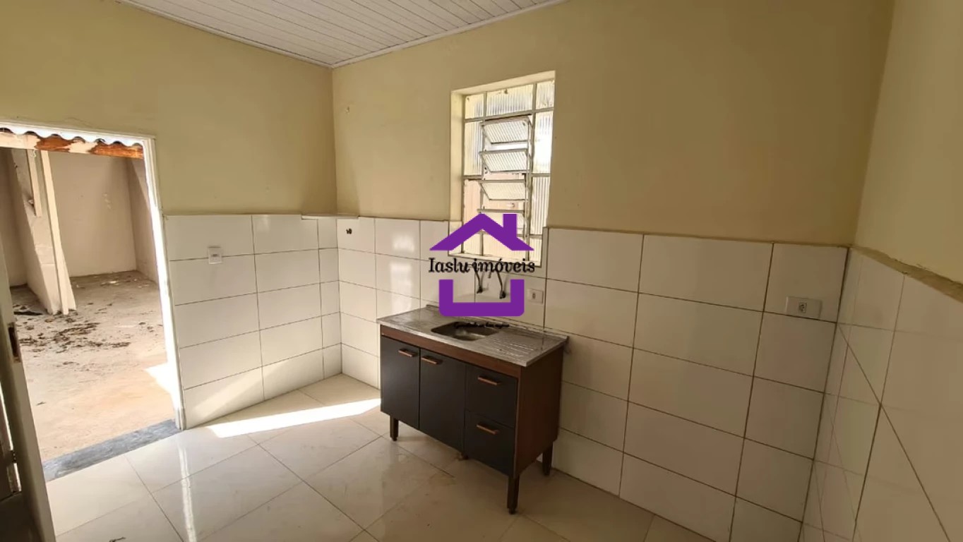 Casa para alugar com 2 quartos, 50m² - Foto 9