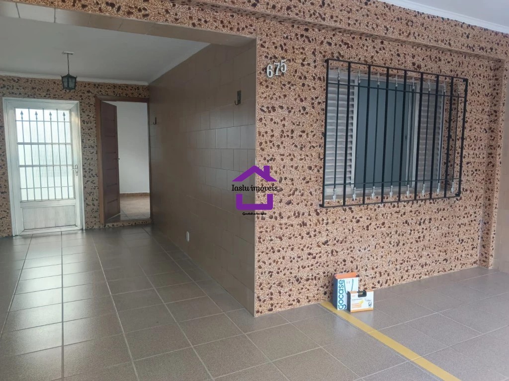 Casa para alugar com 2 quartos, 80m² - Foto 2
