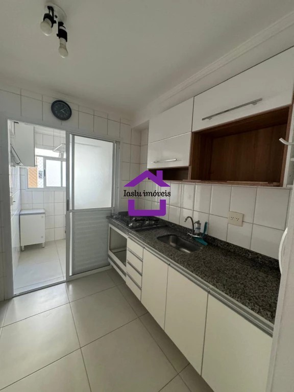 Apartamento para alugar com 3 quartos, 76m² - Foto 13