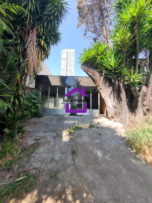 Casa para alugar com 3 quartos, 270m² - Foto 1