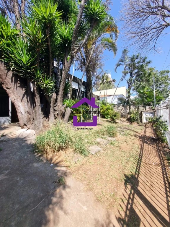 Casa para alugar com 3 quartos, 270m² - Foto 2