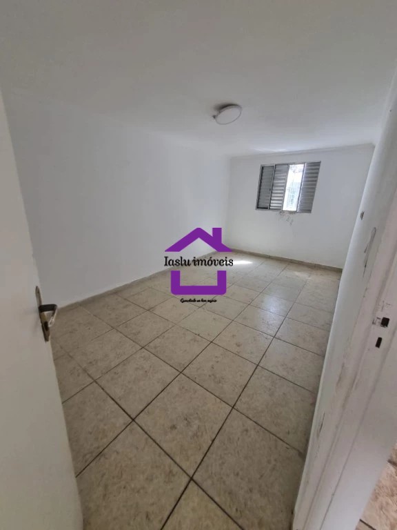 Casa para alugar com 3 quartos, 270m² - Foto 4
