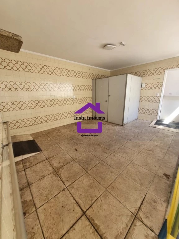 Casa para alugar com 3 quartos, 270m² - Foto 5