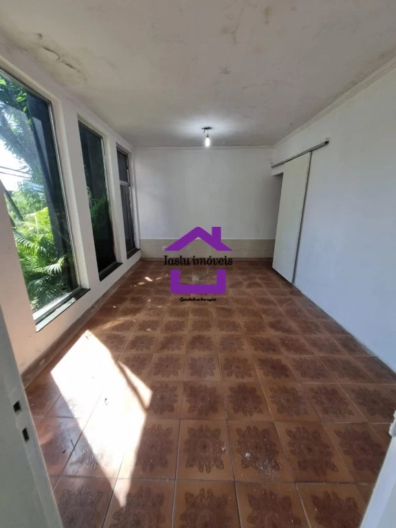 Casa para alugar com 3 quartos, 270m² - Foto 12