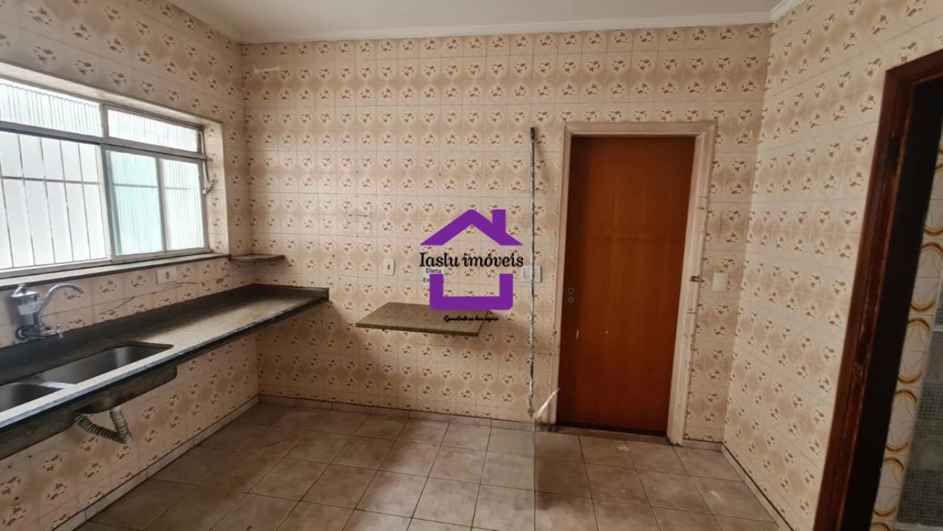 Casa para alugar com 3 quartos, 270m² - Foto 17