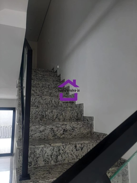 Sobrado à venda com 3 quartos, 175m² - Foto 4