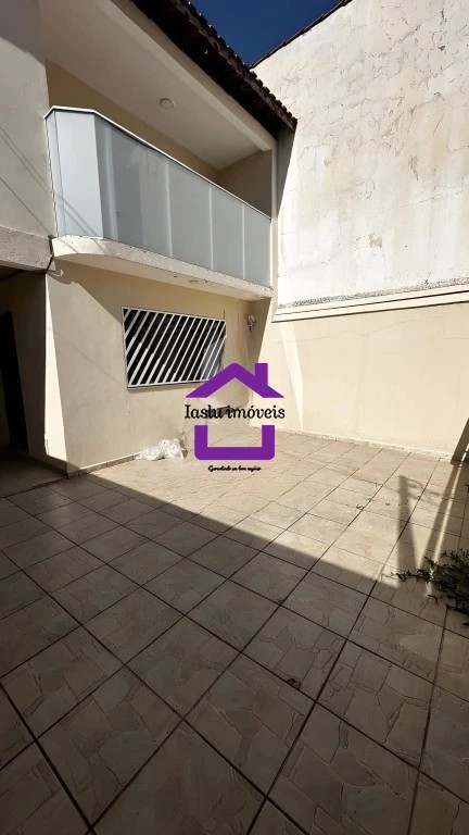 Sobrado à venda e aluguel com 4 quartos, 200m² - Foto 1