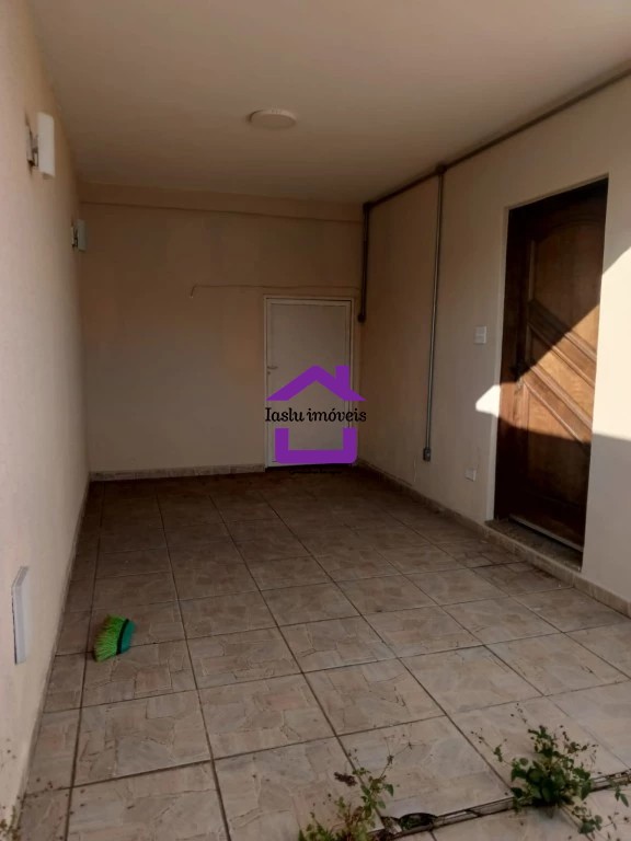 Sobrado à venda e aluguel com 4 quartos, 200m² - Foto 17