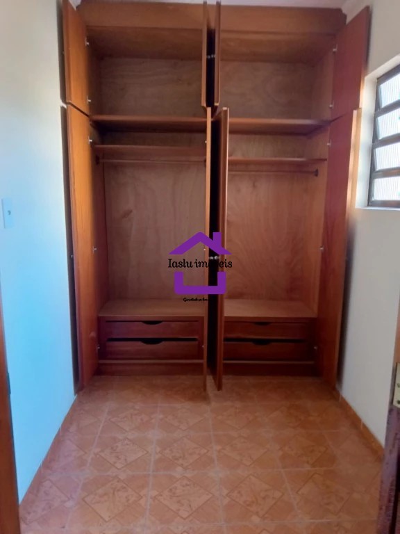 Sobrado à venda e aluguel com 4 quartos, 200m² - Foto 24