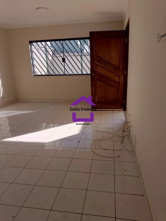 Sobrado à venda e aluguel com 4 quartos, 200m² - Foto 27