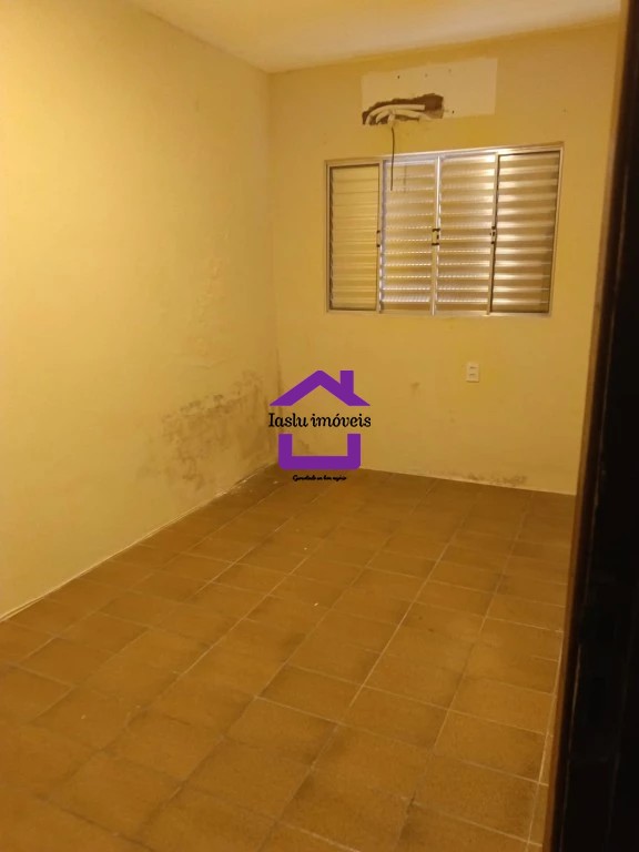 Sobrado à venda e aluguel com 4 quartos, 200m² - Foto 38