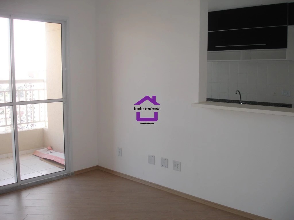 Apartamento à venda com 3 quartos, 65m² - Foto 1