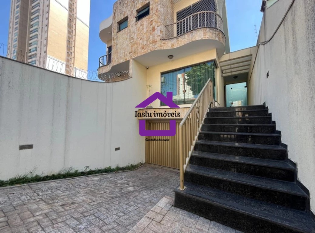 Sobrado, 3 quartos, 233 m² - Foto 1