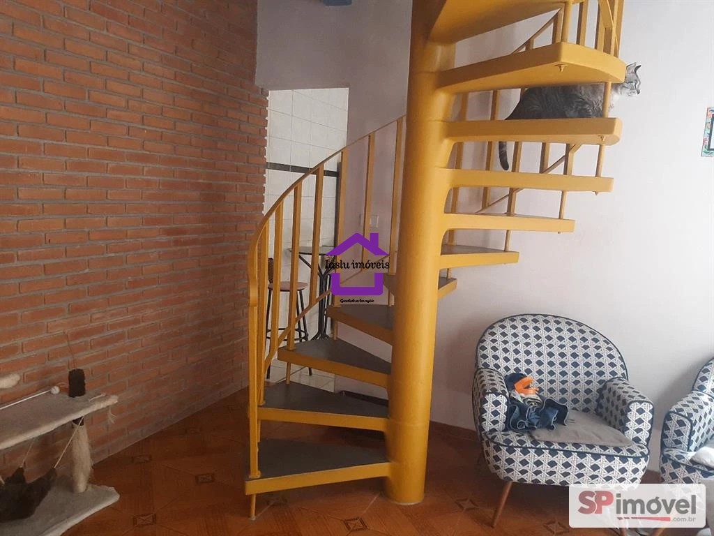 Sobrado para alugar com 3 quartos, 200m² - Foto 4