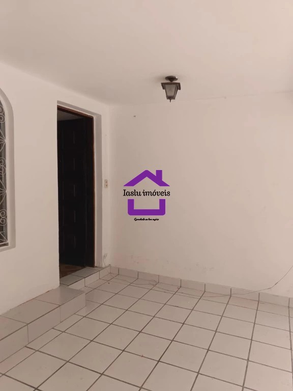 Sobrado para alugar com 2 quartos, 100m² - Foto 2