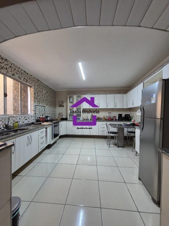 Sobrado, 3 quartos, 200 m² - Foto 8