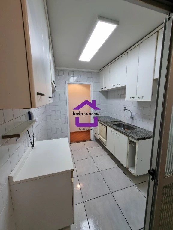 Apartamento à venda com 2 quartos, 70m² - Foto 5