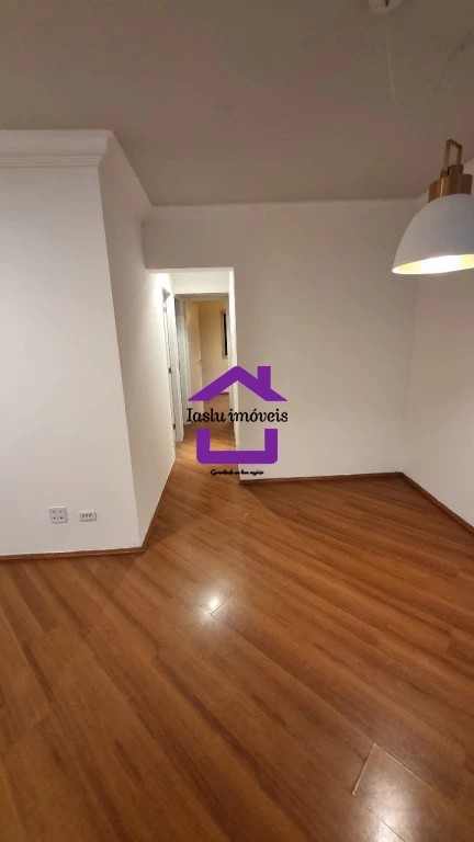 Apartamento à venda com 2 quartos, 70m² - Foto 12