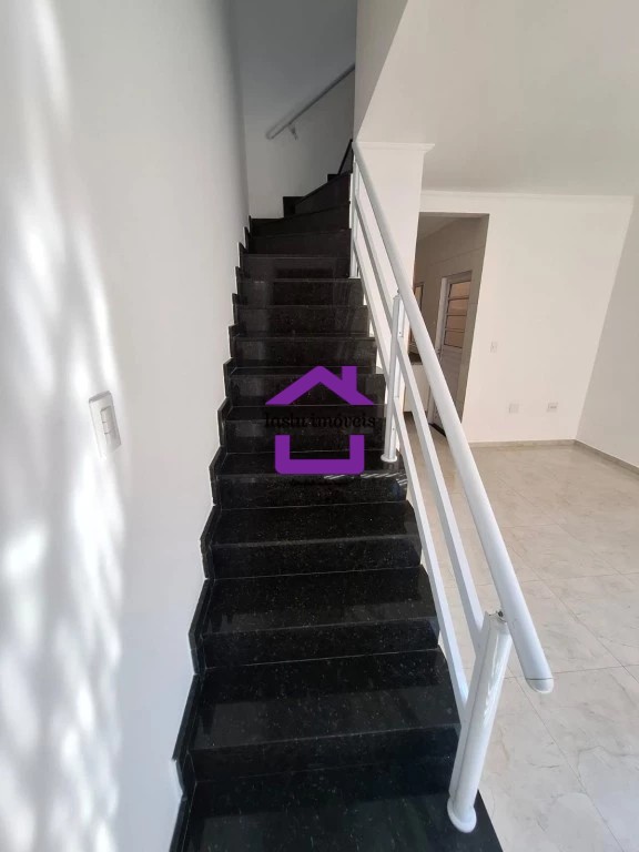 Casa de Condomínio para alugar com 2 quartos, 67m² - Foto 7