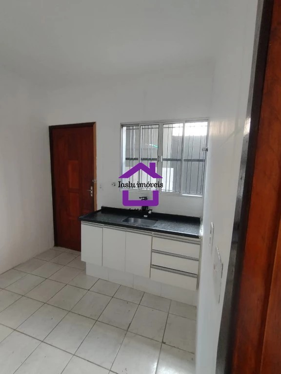 Sobrado para alugar com 2 quartos, 75m² - Foto 4