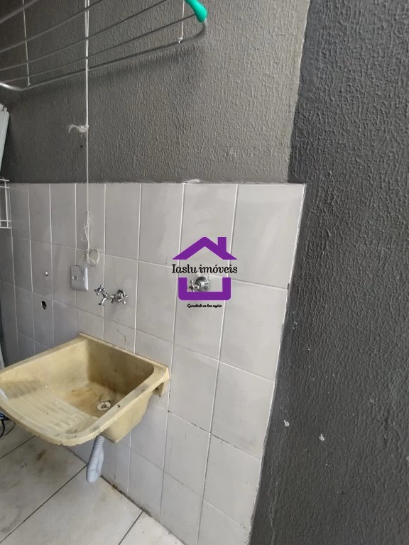 Sobrado para alugar com 2 quartos, 75m² - Foto 5