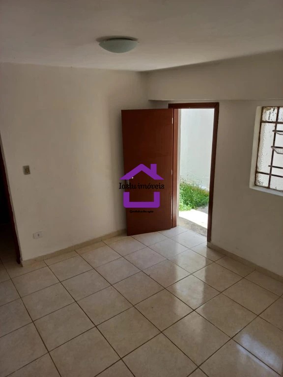 Casa para alugar com 1 quarto, 70m² - Foto 4