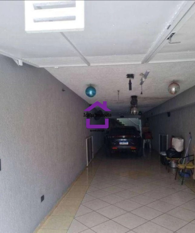 Sobrado à venda com 3 quartos, 300m² - Foto 2