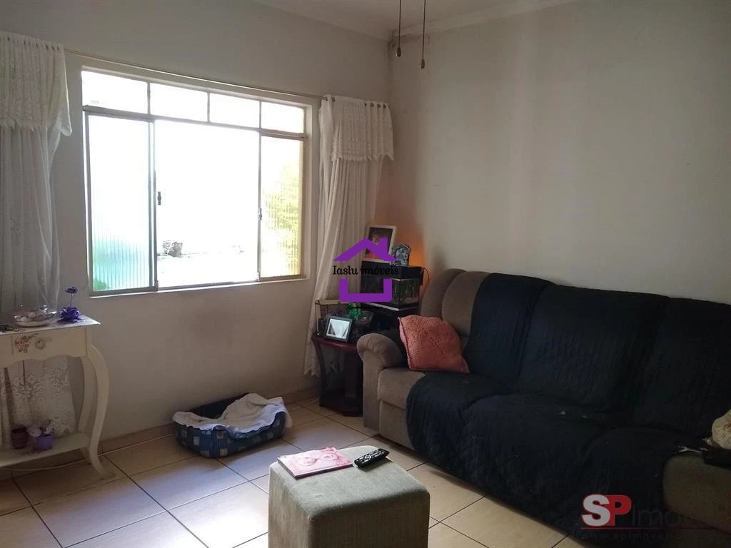 Casa à venda com 3 quartos, 200m² - Foto 4