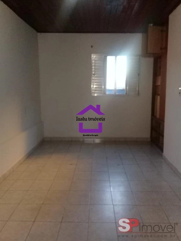 Casa à venda com 4 quartos, 195m² - Foto 2