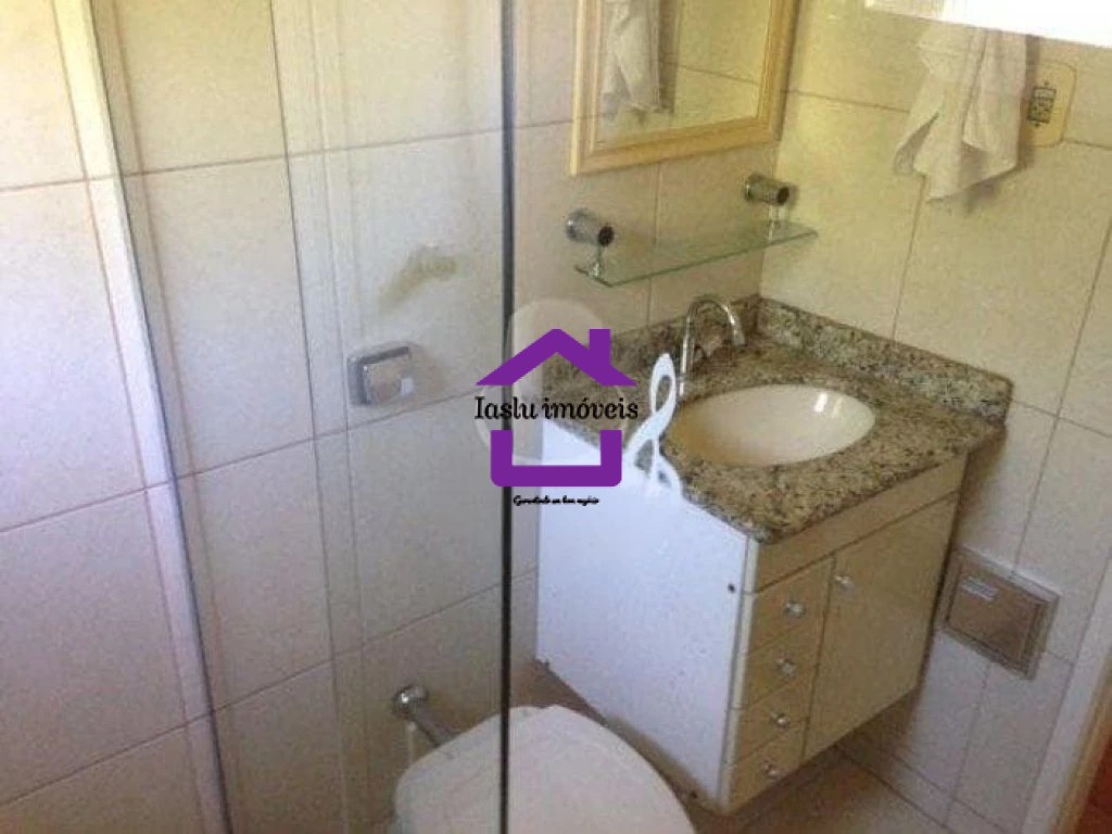 Casa à venda com 3 quartos, 224m² - Foto 4