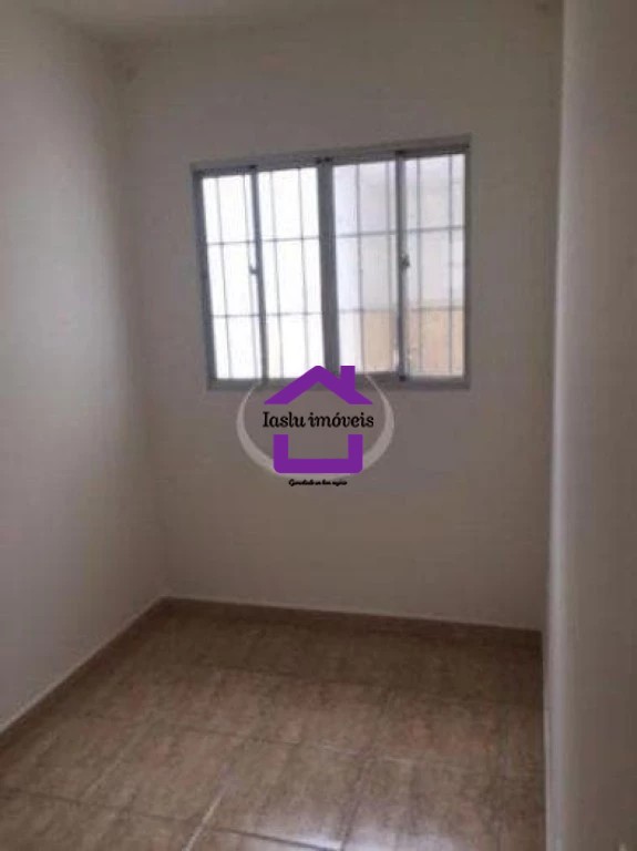 Casa à venda com 3 quartos, 224m² - Foto 14