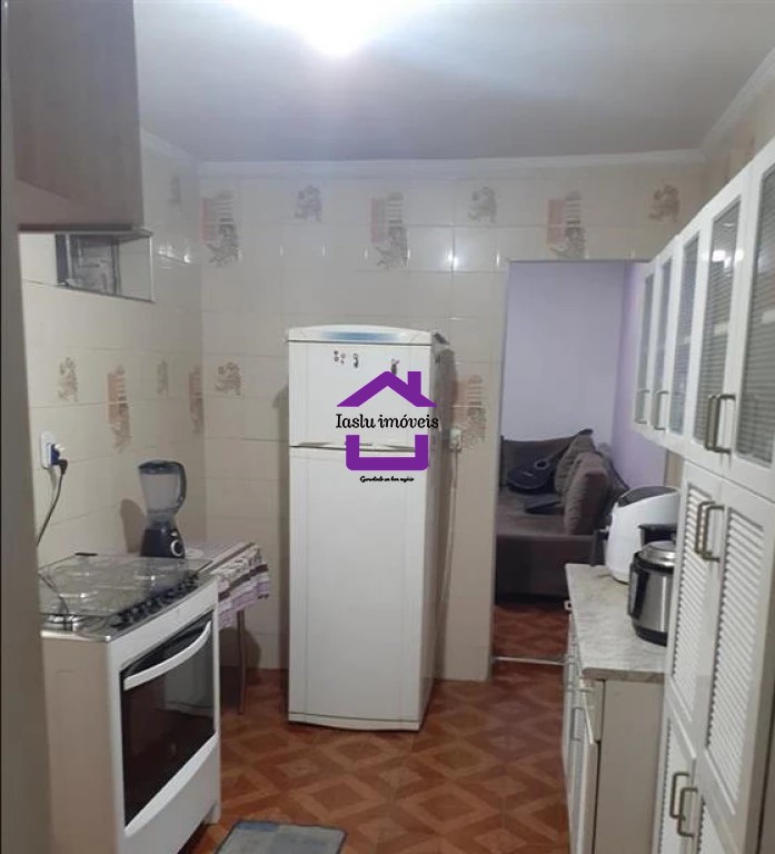 Casa à venda com 3 quartos, 180m² - Foto 8