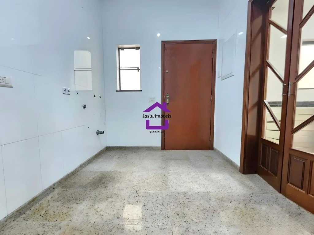 Sobrado à venda com 3 quartos, 354m² - Foto 15