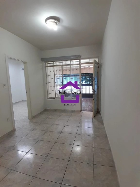 Casa à venda e aluguel com 2 quartos, 140m² - Foto 1