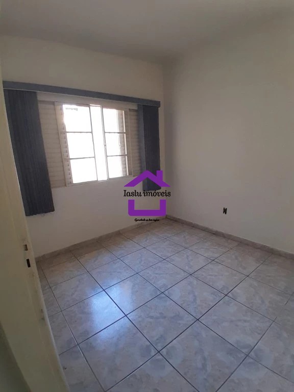 Casa à venda e aluguel com 2 quartos, 140m² - Foto 6