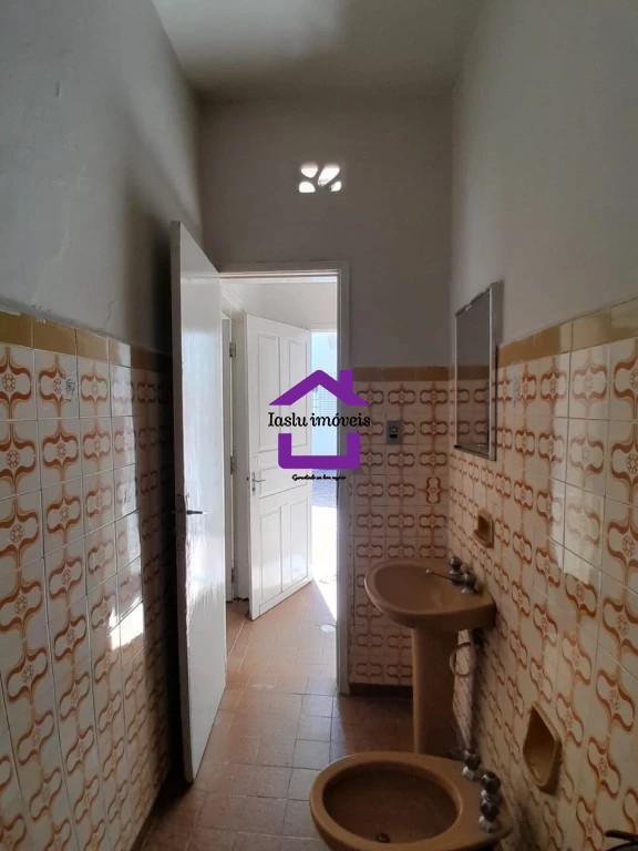 Casa à venda e aluguel com 2 quartos, 140m² - Foto 8