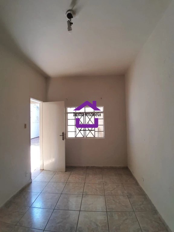 Casa à venda e aluguel com 2 quartos, 140m² - Foto 10