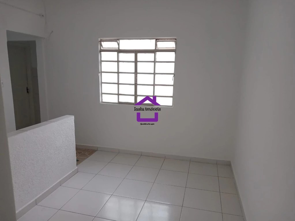 Casa para alugar com 2 quartos, 80m² - Foto 5